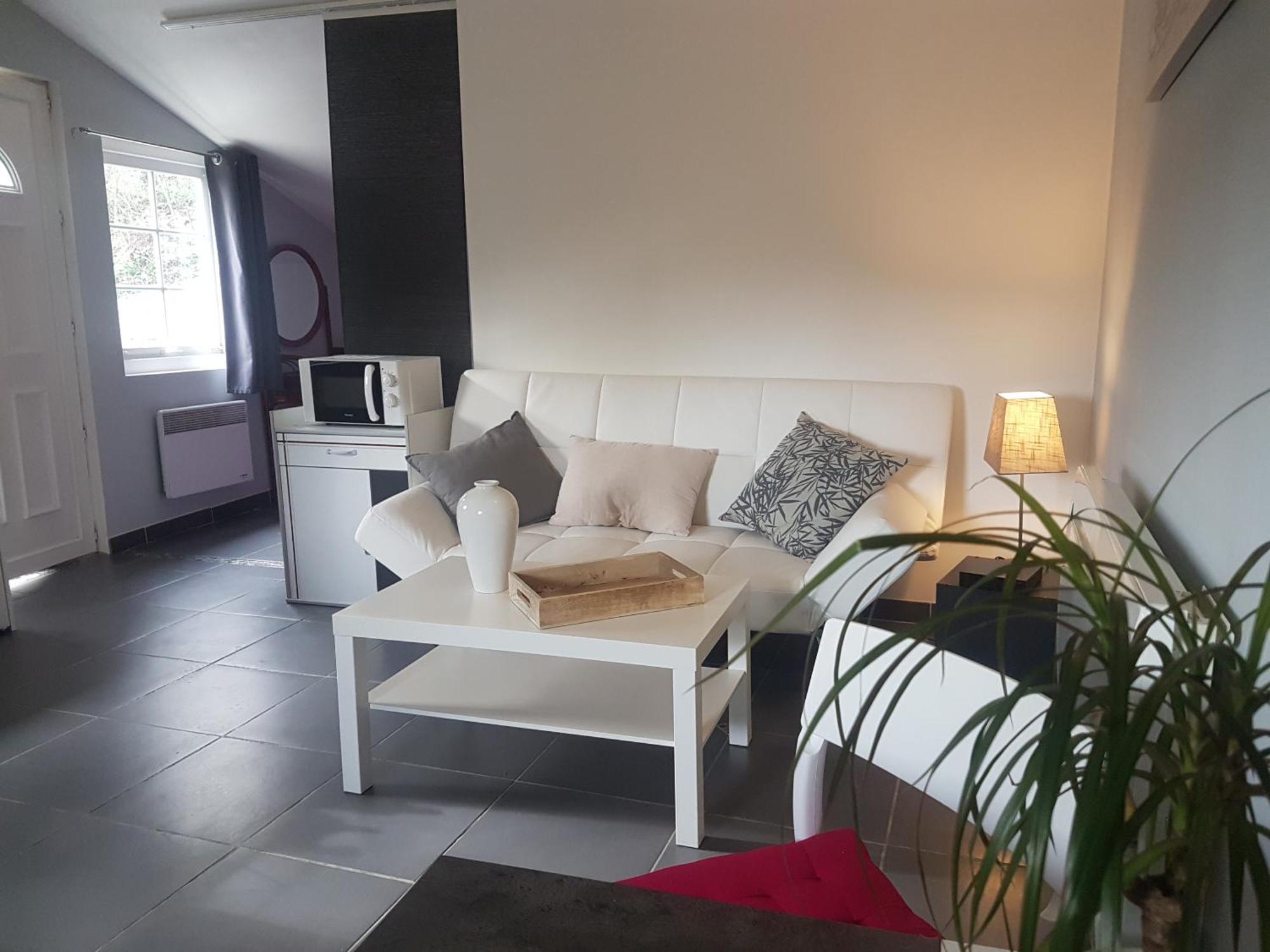 Hotel Ambition Zen Presles Extérieur photo